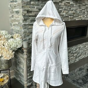 Fila Tennis Warm up Top. Size M. White color.